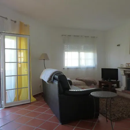 公寓 Catia's Surf, Golf, Beach & Pool House Amoreira (Leiria)