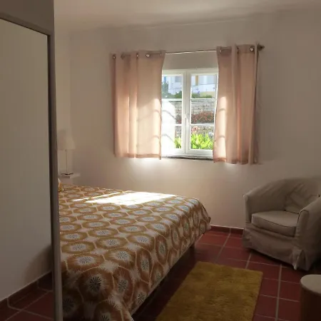 公寓 Catia's Surf, Golf, Beach & Pool House Amoreira (Leiria)